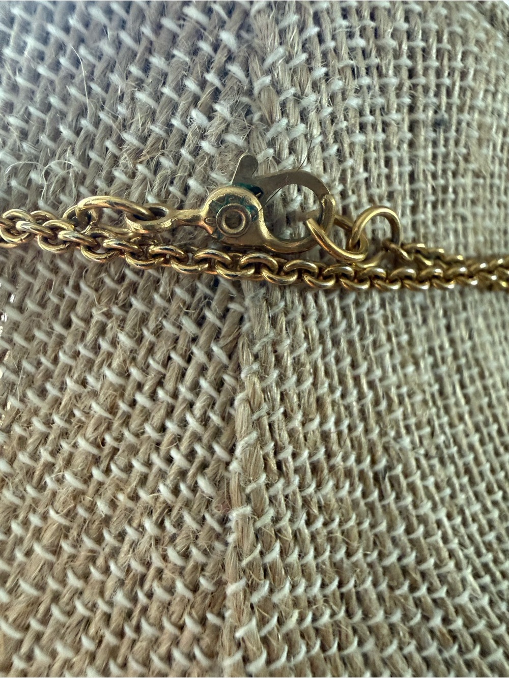 Anne Klein XOXO Heart Filigree Gold Tone Vintage Pendant Necklace - Picture 6 of 9